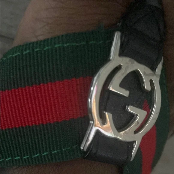 Gucci Women's Black and Red Sandals - Picture 3 of 5